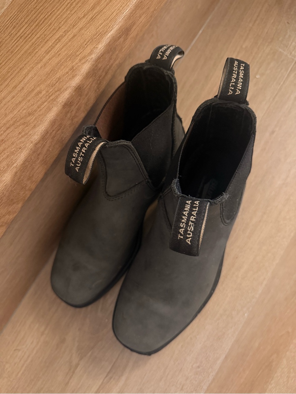 Blundstone Chisel Toe - Rustic Black - Picture 4 of 4